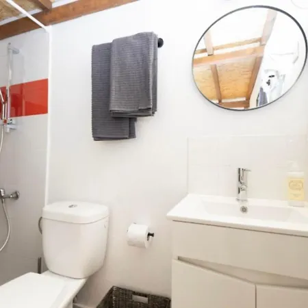 11 With Kitchen And Private Bathroom, Center Апартаменты